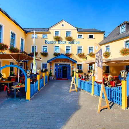 Hotel Erbgericht Buntes Haus Зайфен Экстерьер фото